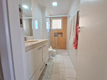Apartamento  venda no Condomnio Espao Raposo - Banheiro social
