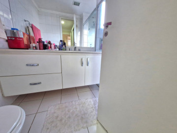 Apartamento  venda no Condomnio Espao Raposo - Banheiro da sute